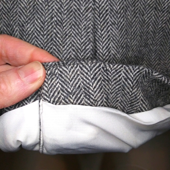 Banana Republic New Without Tag Dark Gray & White Herringbone Wool Blend Blazer - Picture 8 of 13